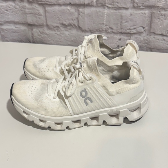 On Cloudswift 4 - Picture 4 of 12